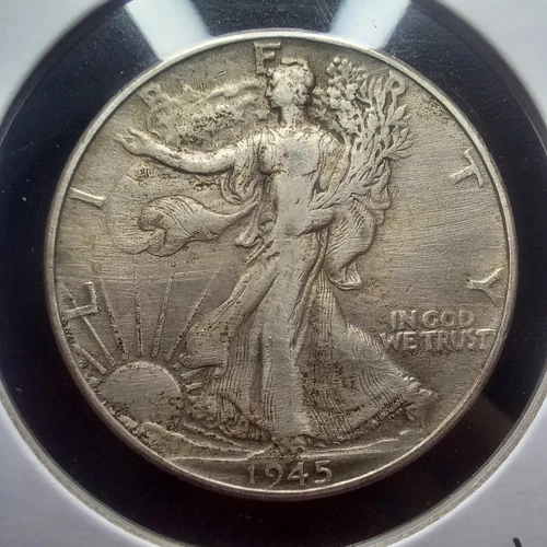 1945 P Liberty Walking Silver Half Dollar in Very Fine Condition. -#0354