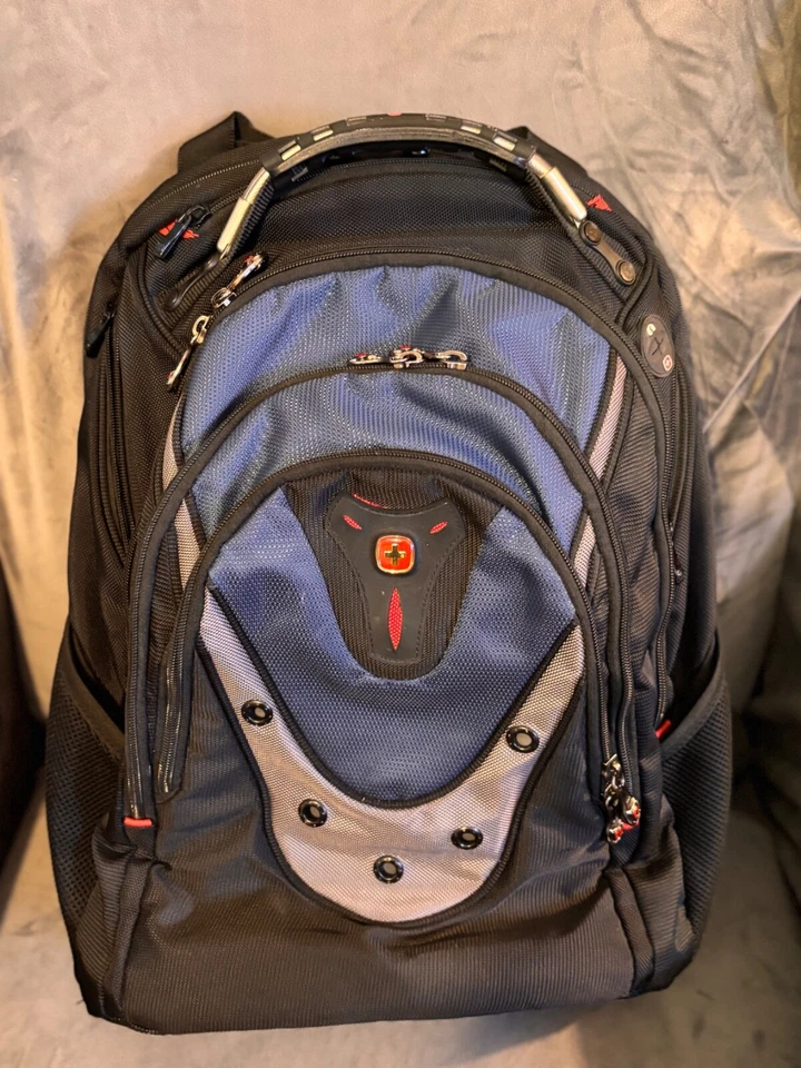 SWISSGEAR Wenger Ibex 17 inch Laotop, Weekender & Hiking Back Pack 9 Zip Pockets - Image 4 of 4