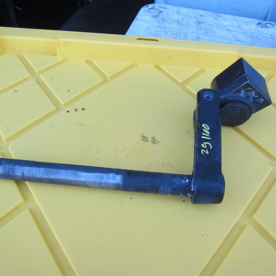 1998 Kawasaki Concours 1000 ZG1000A OEM ПРАВЫЙ ЗАЖИМ НА РУЛЬ ВЫСОКИЙ - Изображение 4 из 4