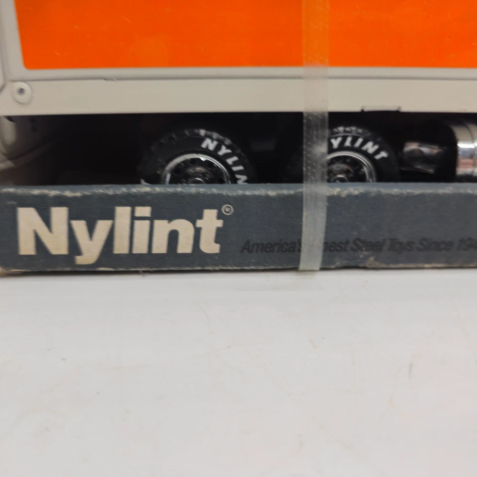 Camión de acero Nylint Parts Plus City Delivery 9140-Z 1985 serie de coleccionista de colección nuevo en stock Foto 2 de 4