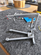 1:18 Modellbau Werkstatt Zubeh&ouml;r Konvolut: Motorkran, Werkzeugkiste etc.