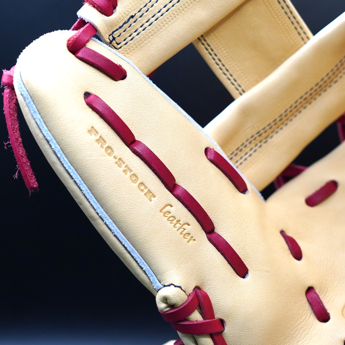 Wilson Staff DUAL TEDDY BEAR LOGO ProStock Infield Baseball Glove