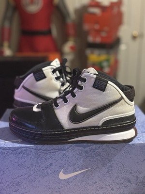 Size 8.5 - Nike Zoom LeBron 6 Hardwood Classic ( No Box )