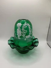 Fenton emerald green fairy lamp "Cat's Cradle" “four seasons”