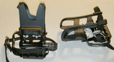 NEW! Wellgo VM248DU Bike Pedals With MT-14-R Toe Straps Holsters (2 pcs. Set)