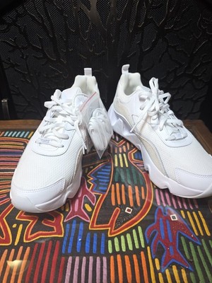 Size 11.5 - Nike RYZ 365 2 White W