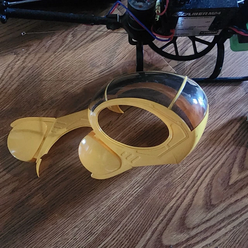 Kyosho Caliber M24 Helicopter Parts Only - Image 2 of 4