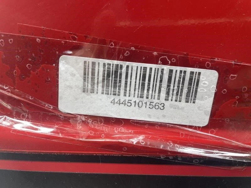 Ford Mustang 2002 guardabarros delantero derecho del lado del pasajero carcasa roja OEM+ Foto 3 de 4