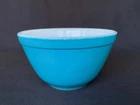 Vintage PYREX 401 Primary Blue 1.5 Pt Mixing Bowl Milk Glass USA Ovenware