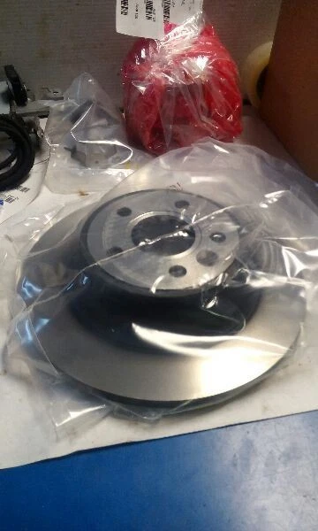 Frenos traseros manuales Volvo serie 80 07-10 Foto 2 de 3