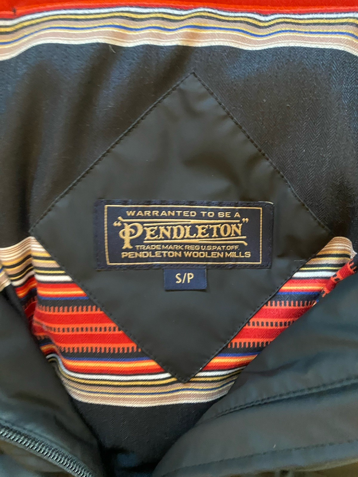 Pendleton Down Jacket Coat Black Polyurethane Wat… - image 3