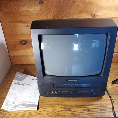 Vintage Sylvania 13