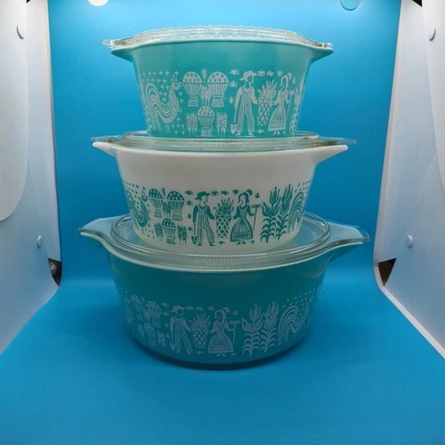 VTG Pyrex Turquoise & White Amish Butterprint mixing Bowls 6 piece set With Lids