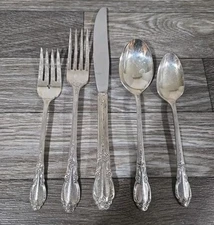 ENCHANTMENT  1881 Rogers Oneida LTD Silverplate Silverware / Flatware 5pc Set