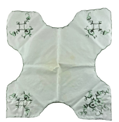 Bread Basket Liner Doily Embroidered Cotton Green Floral Cottage Bread Roll Cozy