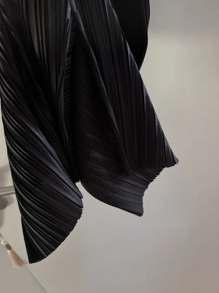 Minimum, Schwarzes Langes Plissee Kleid, Langarm, Stretch, Körperbetont, Gr. S - Bild 4 von 4