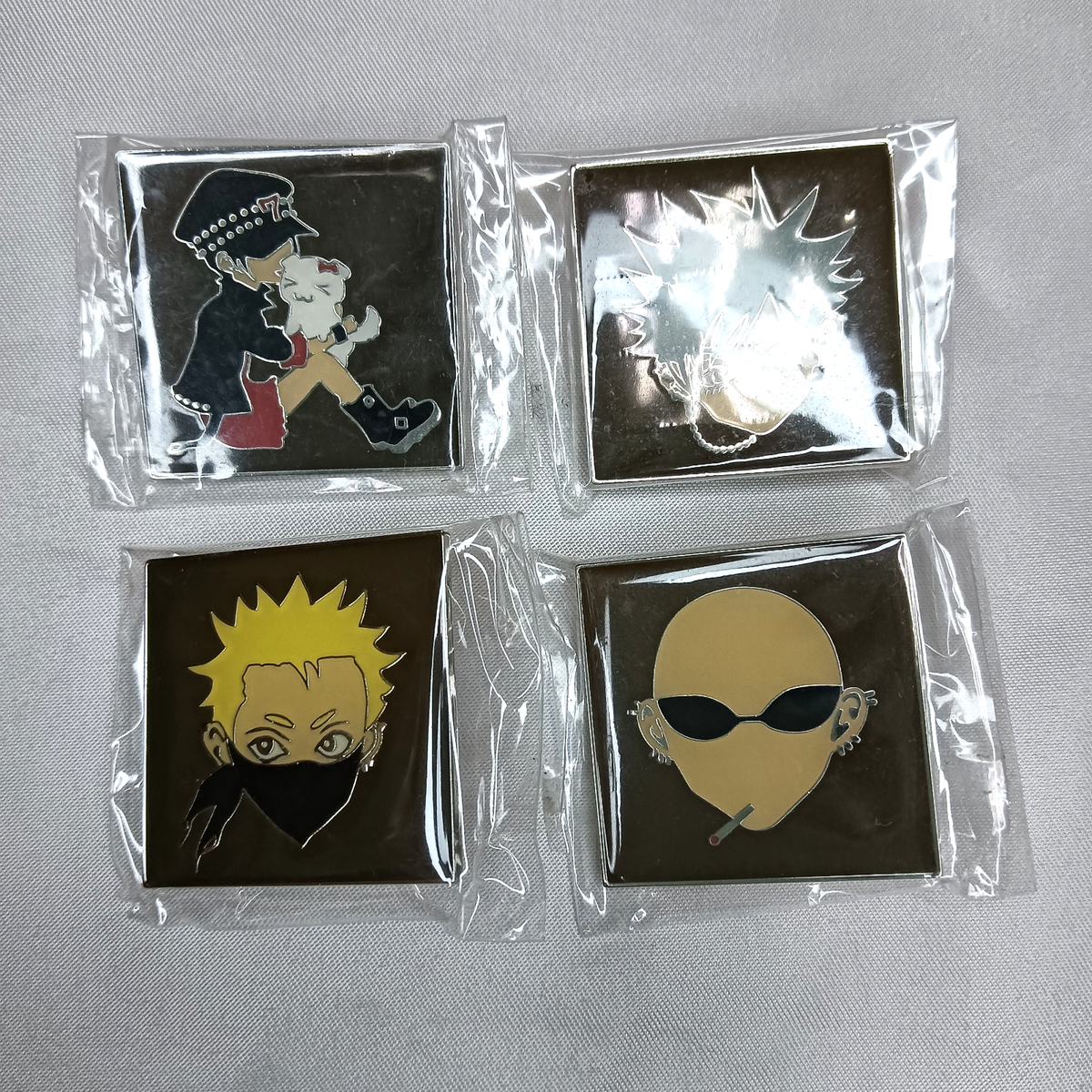 Ai Yazawa Exhibition Pin Badge NANA series complete set & NANA DVD