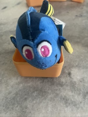 Disney Cutie Cuff Dory From Finding Nemo Disney Series 4 Collection