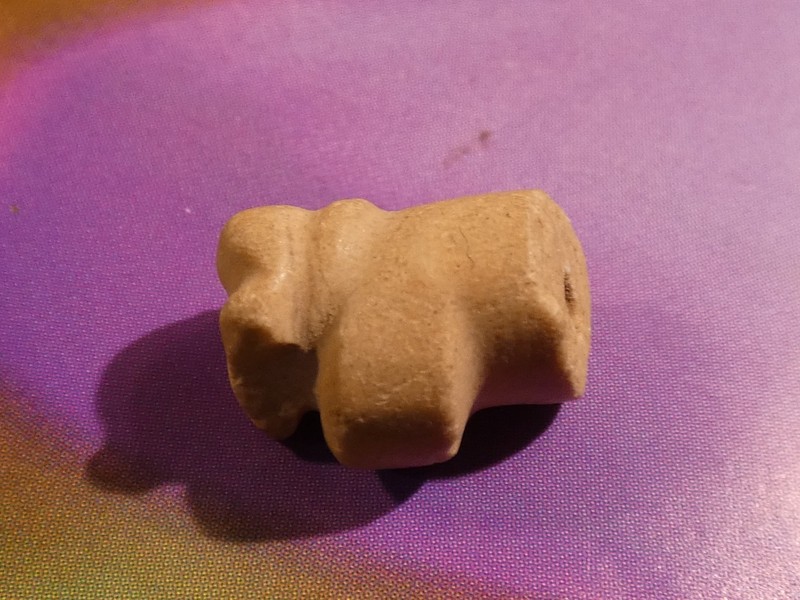 ANCIENT PYU ELEPHANT SHAPED AMULET WHITE BEAD SECTION 12.8 -9.0 MM