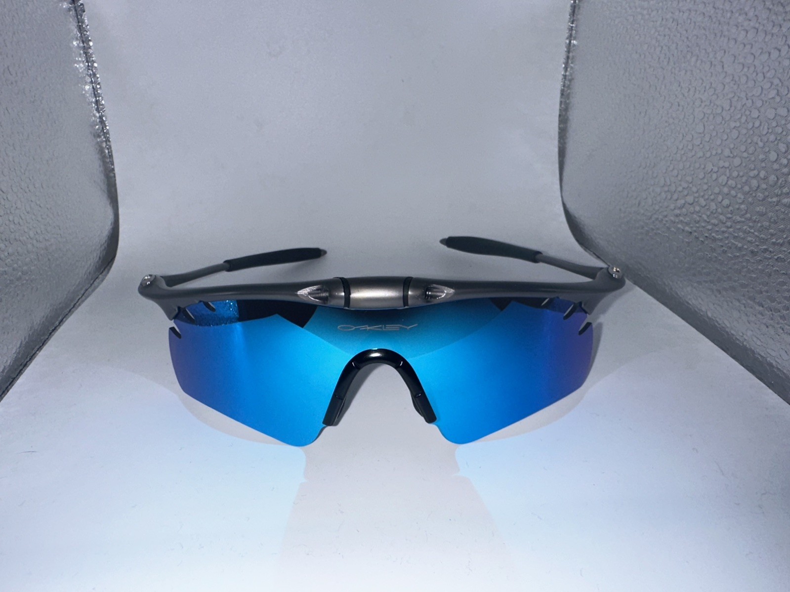 Oakley Mag M Frame Sunglasses Blue Iridium Lenses Made In USA