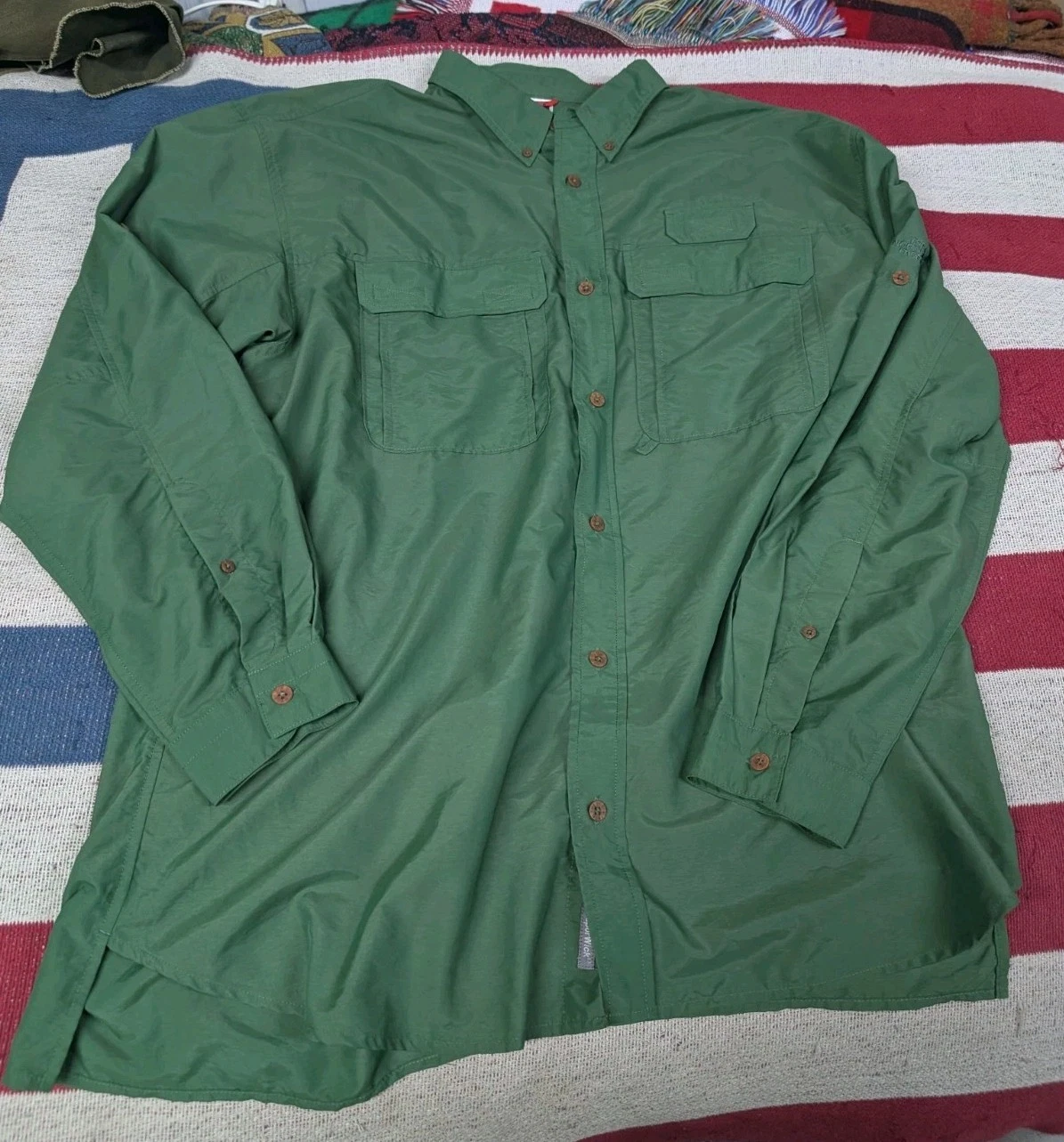 The North Face Shirt Mens XL Long Sleeve Button Nylon Vented Hiking Logo Green