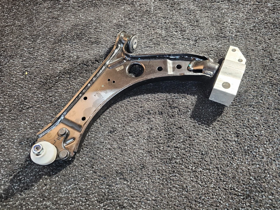 Moog VO-WP-1862 Front Lower Left Track Suspension Control Arm Fits Audi A3 A3 - Image 3 of 4