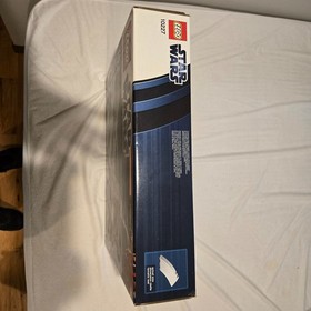 LEGO Star Wars: B-wing Starfighter (10227)