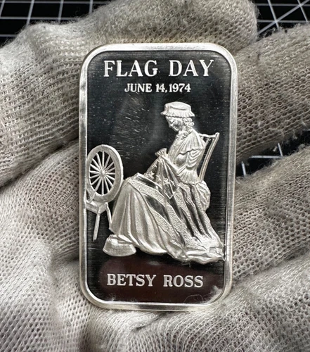 MADISON MINT “BETSY ROSS” “FLAG DAY”  1 OZ SILVER BAR .999 FINE