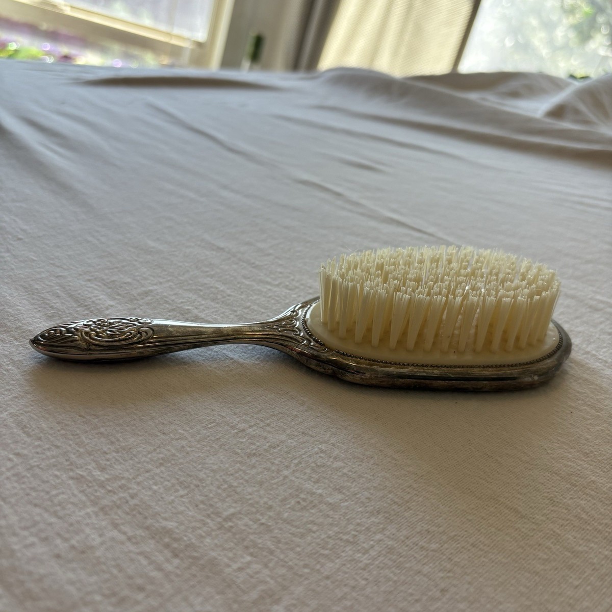 Vintage Lucite Vanity Hair Brush Shoe Horn Set Floral Inset Jewel Rhinestones Vintage Celluloid Vanity Set: Hair Brush, Dupont Comb  main image 3