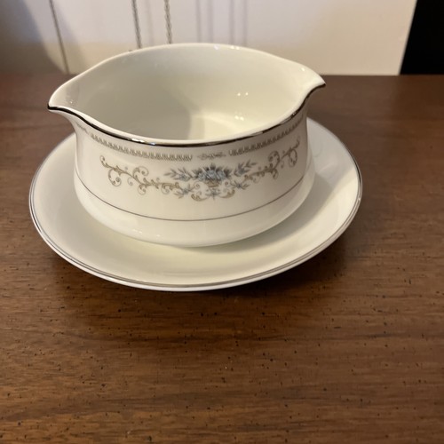 Vtg Fine Porcelain Japan Diane Gravy Boat With Attached Under Dish