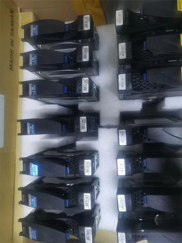 EMC 005048608 CX-SA07-500G 500G 7.2K 3.5" CX3CX4 Storage Hard Disk - Image 2 of 3