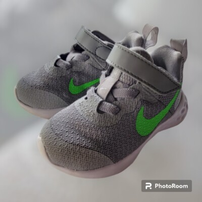 nike revolution velcro