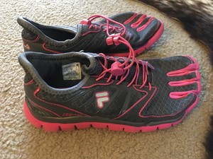 fila toe shoes womens