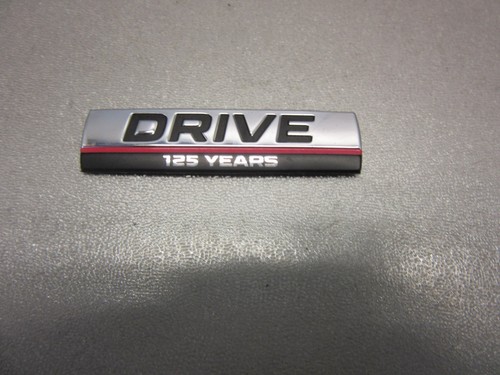 Dekorfolie Schriftzug Kotflügel Drive 125 Years SKODA KAROQ NU7 6V0853041J (334)