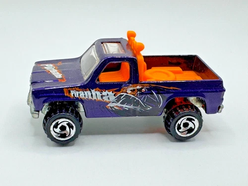 HOT WHEELS 1977 CHEVROLET 4X4 PIRANHA TRUCK 1:64 DIECAST VINTAGE PURPLE