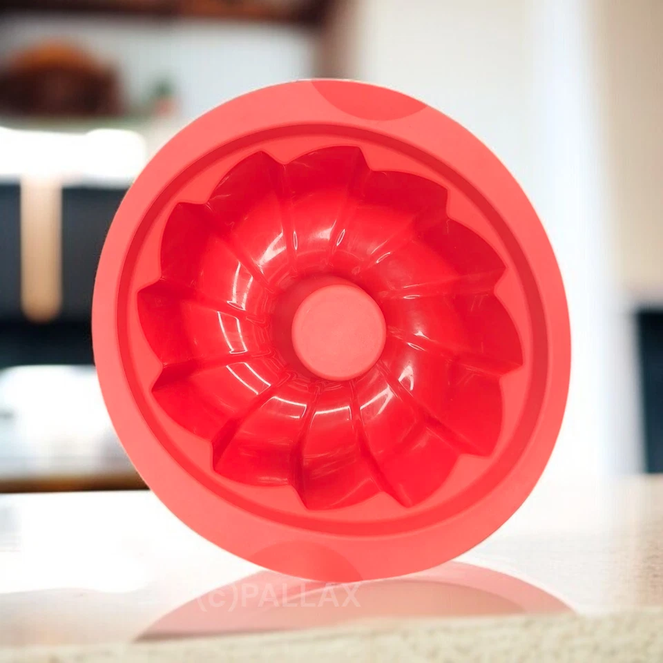 TUPPERWARE H21 SILIKON-KÖNIG GUGELHUPF-FORM OFENFORM ROT - Bild 2 von 2