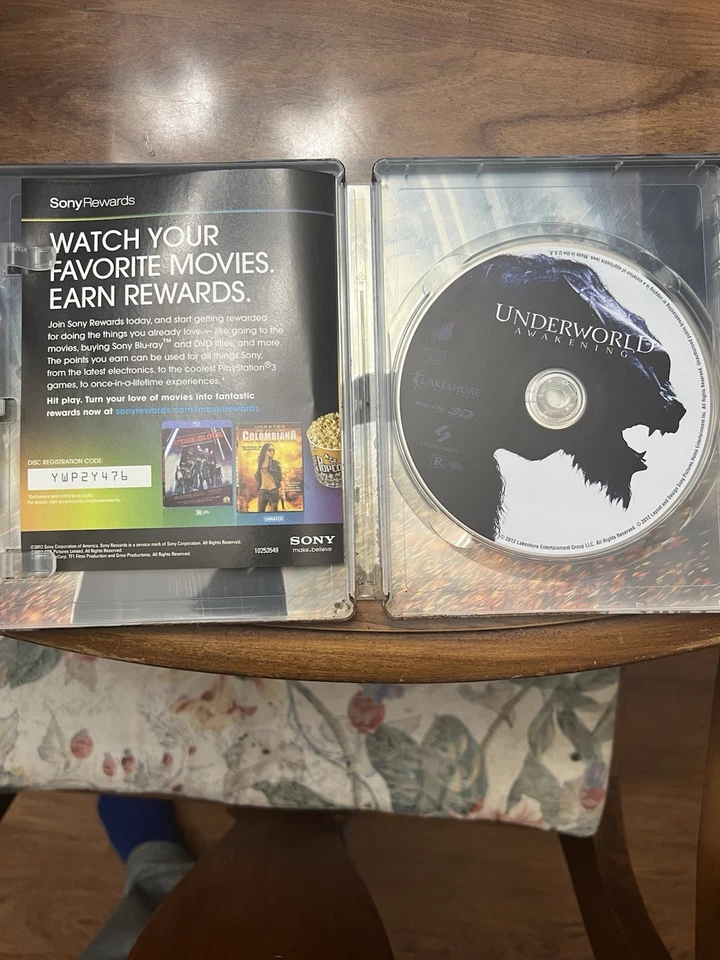 UNDERWORLD: AWAKENING~2012~BEST BUY EXCLUSIVE STEELBOOK~3-D Blu-Ray~(R)~Sony~NM - Image 3 of 4