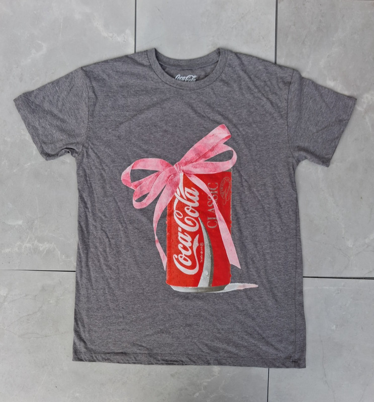 Vintage Coca Cola Red Can & Pink Ribbon Bow Heather Gray Graphic T Shirt Size L