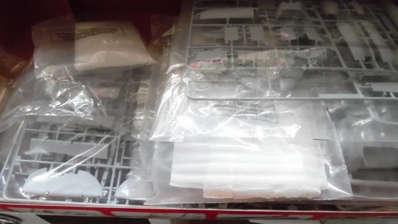 Airfix  No. A19003 1:24 Hawker Typhoon Mk.IB 'Car Door' - Bild 3 von 4