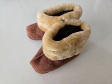 Handmade Soft Genuine Sheepskin/Shearling Baby/Toddler Booties - size: US 6