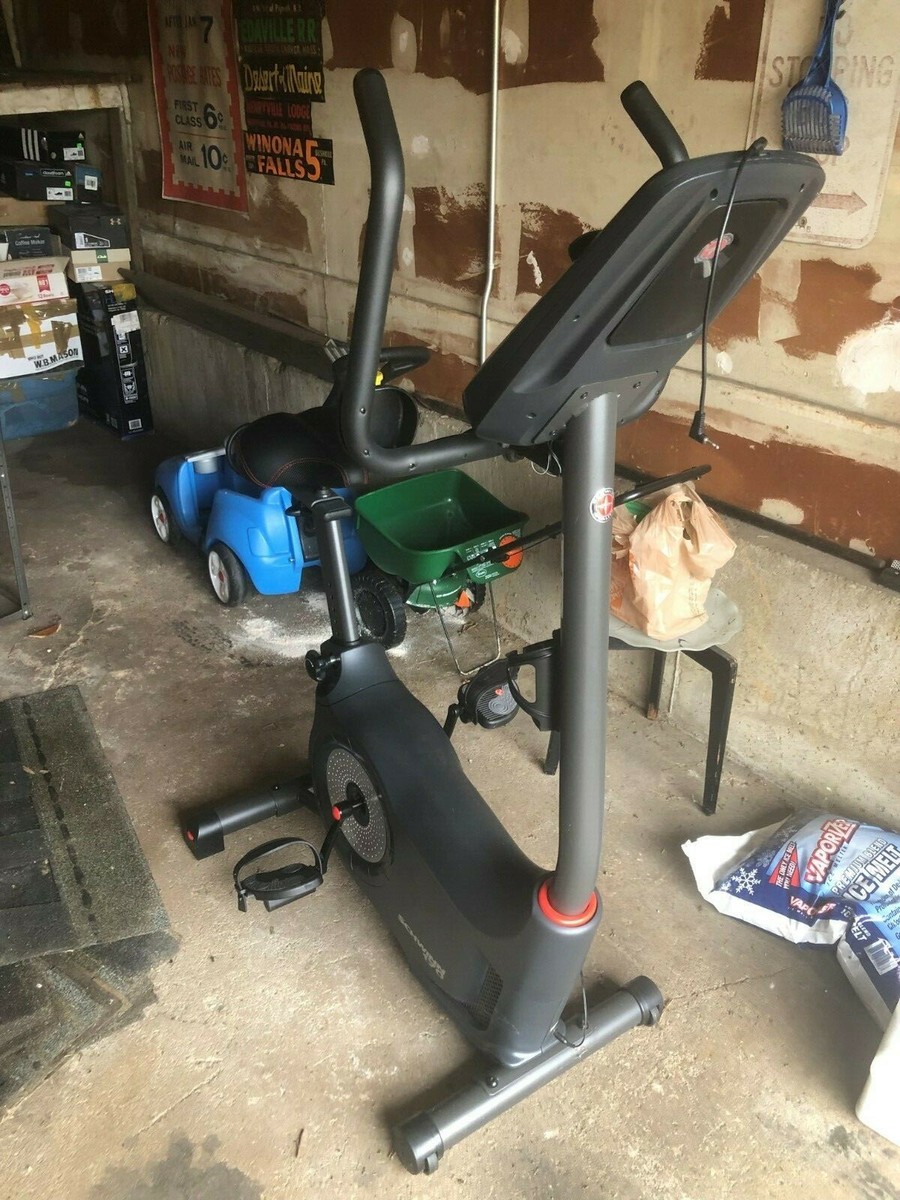 フィットネス、トレーニング Schwinn 170 upright exercise bike