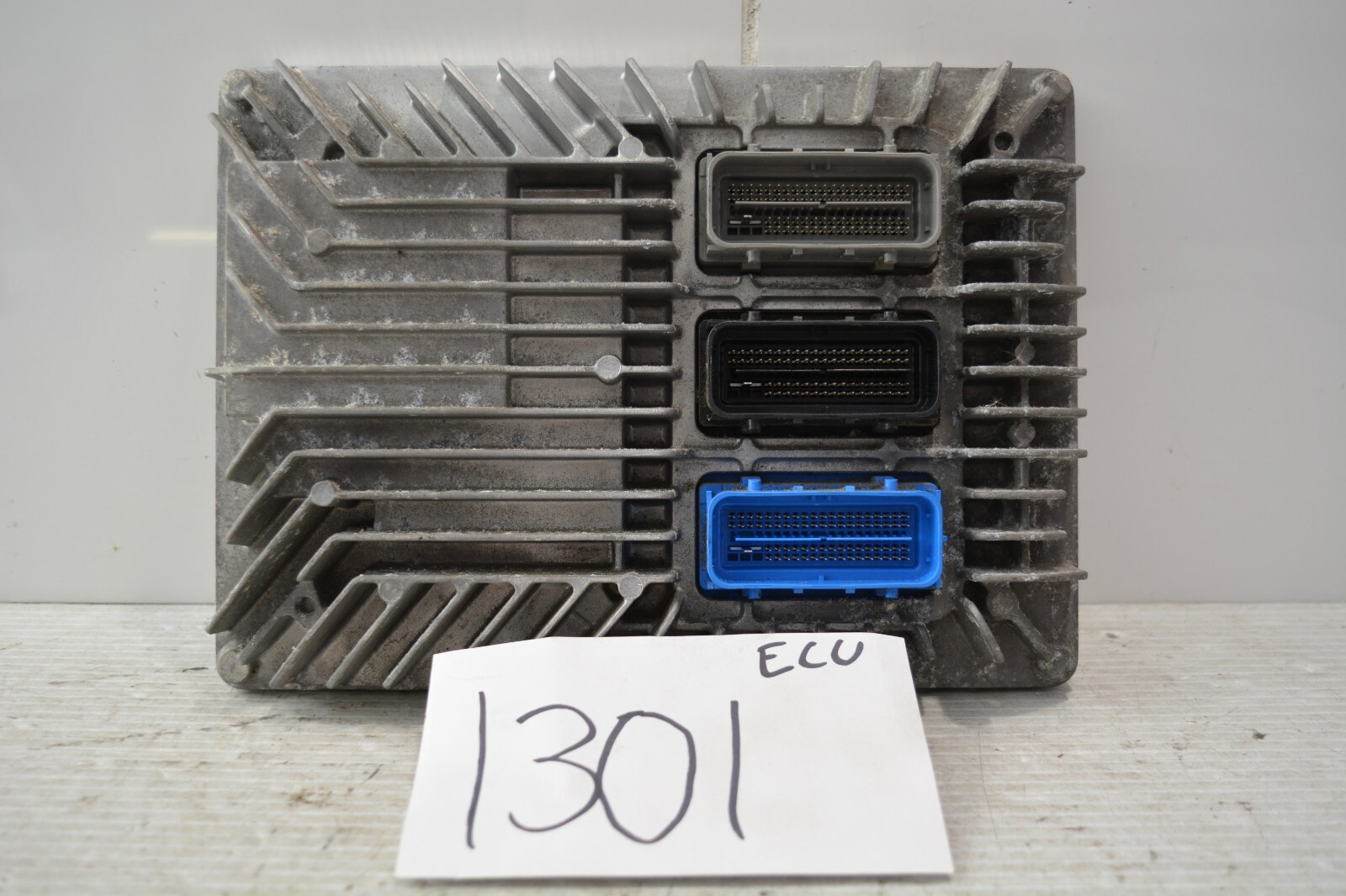 2017 Chevy Impala  #1301 Engine Computer ECM ECU 12666070