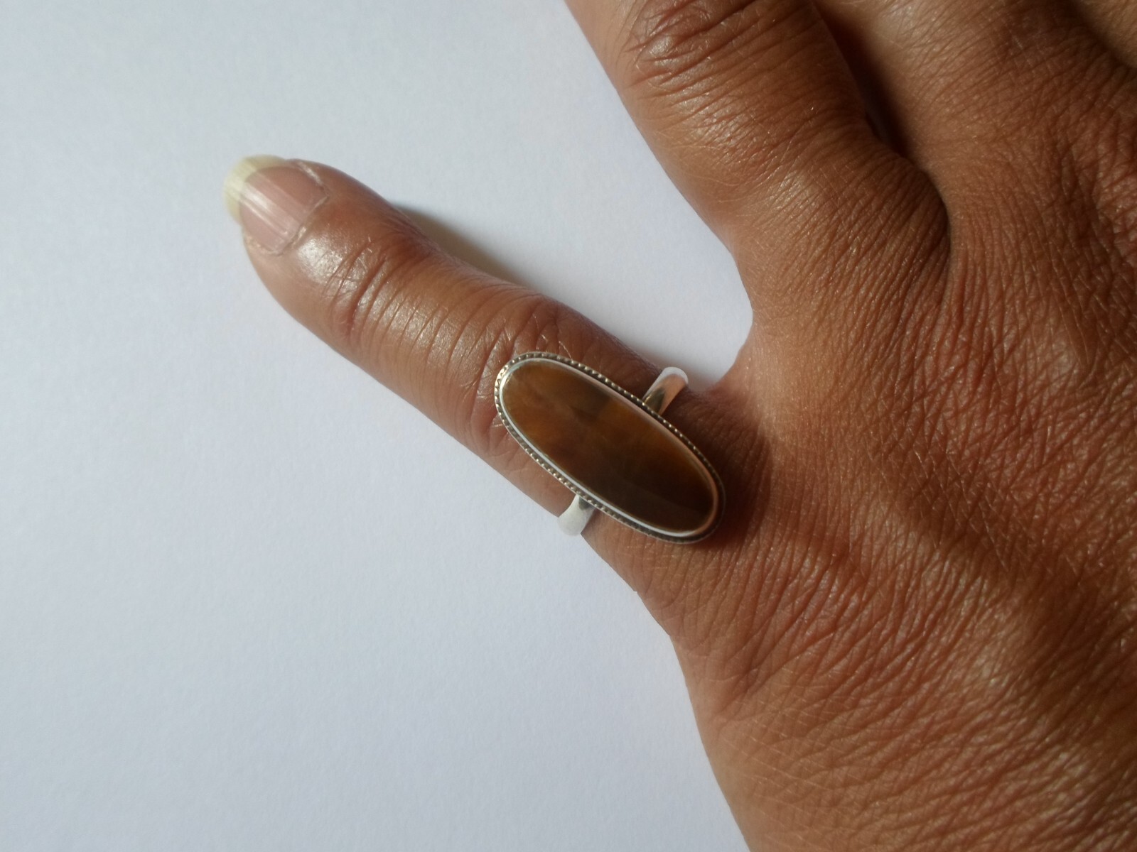 solid silver ring, tiger eye shuttle, size 52 - image 3