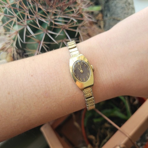 Vintage Retro Gold & Brown Classic Oval Stretch Watch - Picture 6 of 9