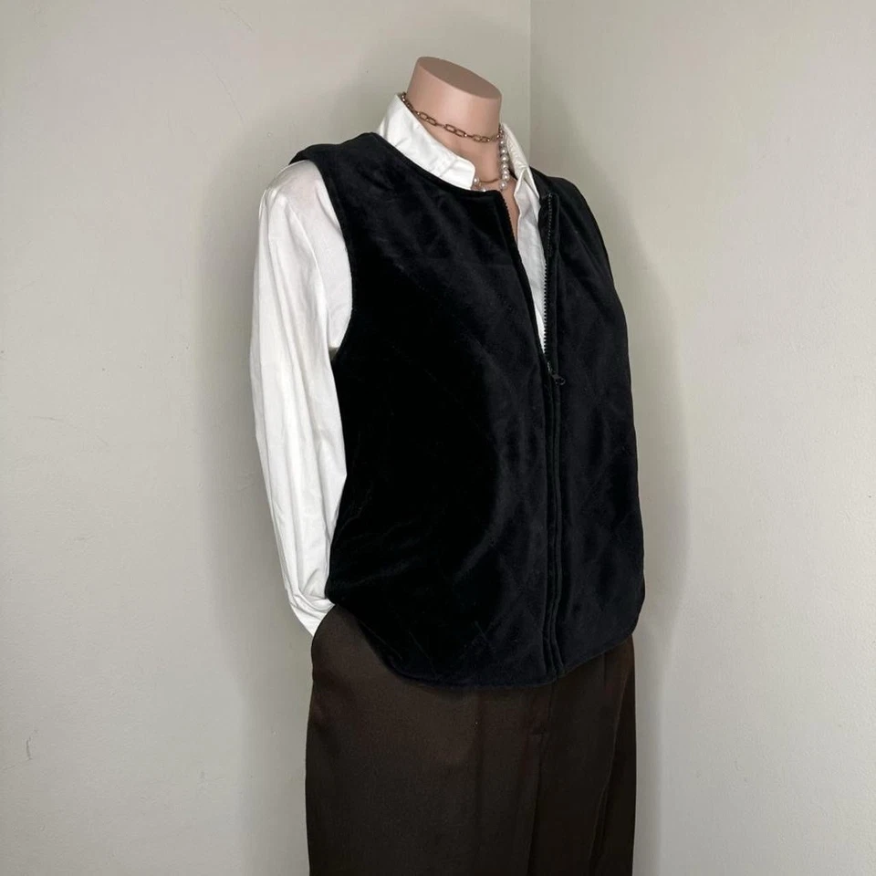 Black Velvet Winter Quilted Vest Size Small Petite - Image 4 of 4