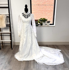 Vintage 60s 70s Union Made White Lace Victorian Boho High Neck Wedding Dress 8