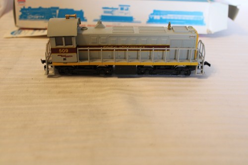 HO Scale Model Power, Alco 1000 HP Diesel Locomotive, Erie Lackawanna, Gray #509 - Picture 3 of 4
