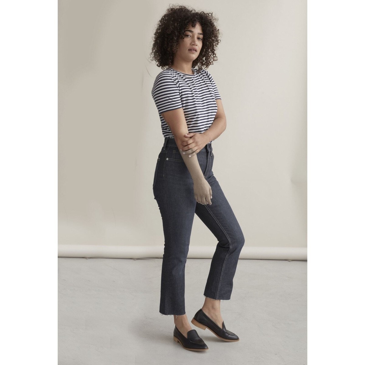 Everlane High Rise Kick Crop Jean Women's Size 30 R Gray Raw Hem