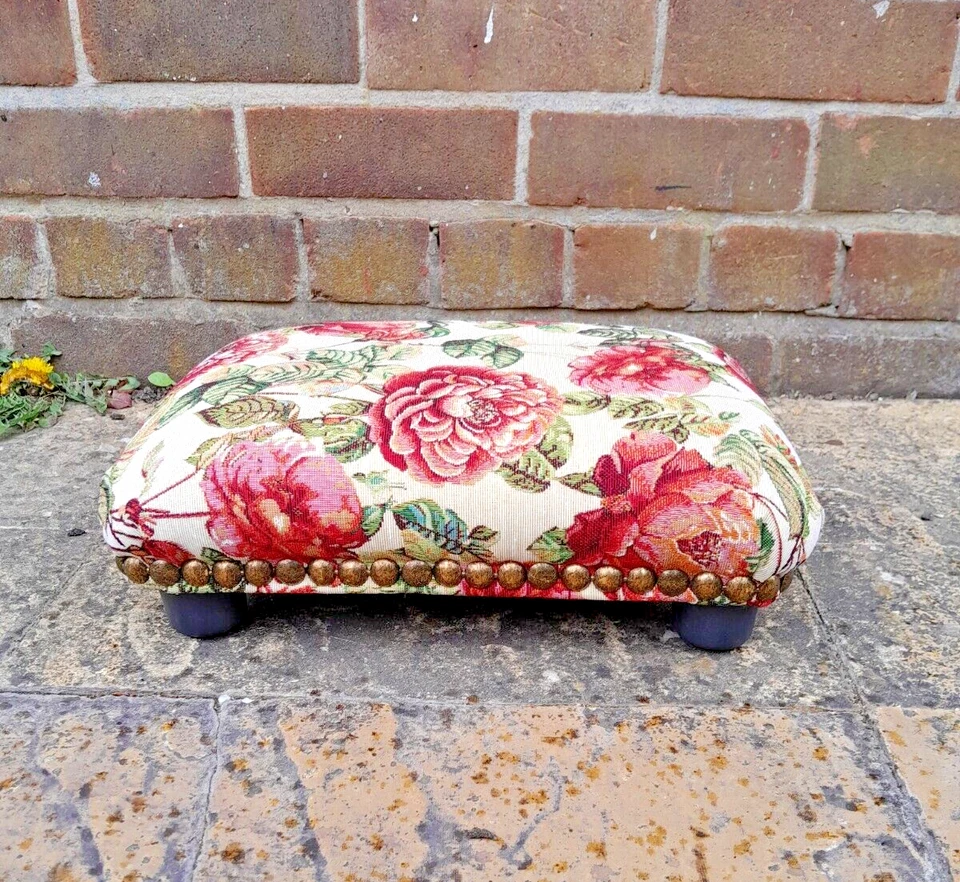 Flowers pattern FOOTSTOOL with decorative studs underdesk home office footrest - Image 4 of 4