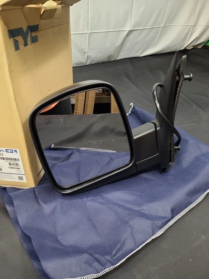 Espejo retrovisor térmico eléctrico derecho TYC 2320031--se adapta a Chevrolet Express-2003-2007 3500 Foto 4 de 4
